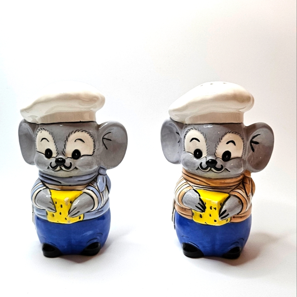 Gray and Blue Mouse Chef Salt and Pepper Shakers